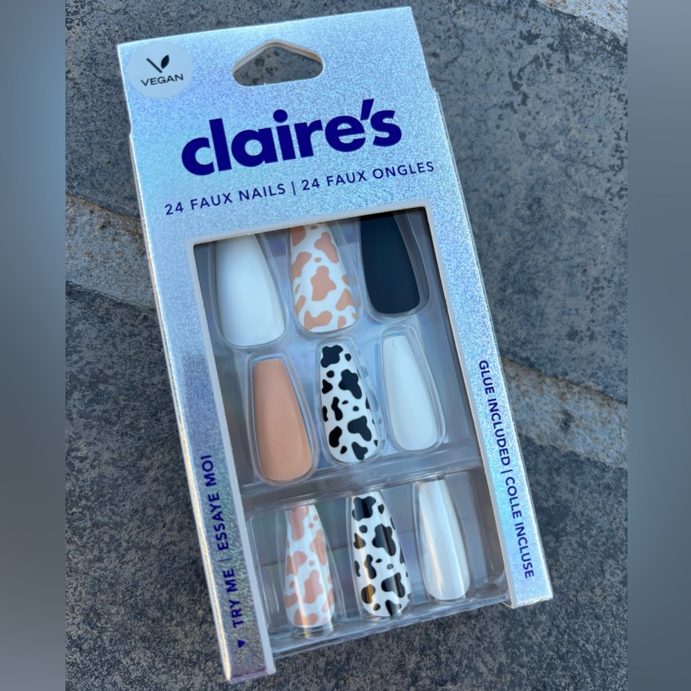 NIB Claire’s Faux Nails w/Black & Brown Cow Print -Set of 24 Nails - Picture 2 of 2